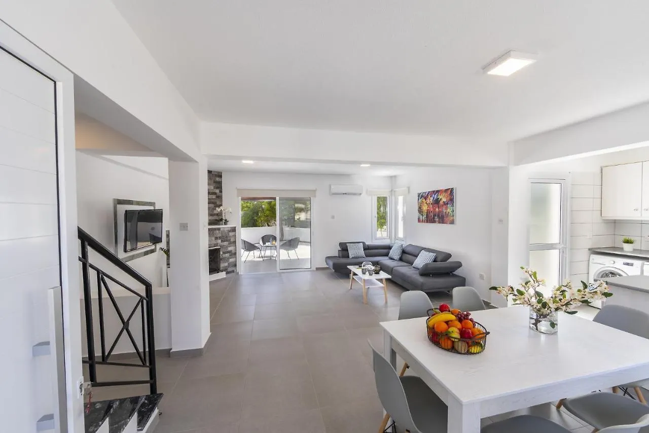 Villa Alleli Protaras 0*,  Kıbrıs